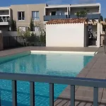 Air-conditioned With Pool Garage In A Luxury Vakantiehuis