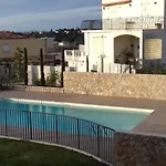 Air-conditioned With Pool Garage In A Luxury Nice