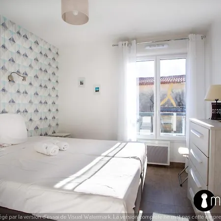 Air-conditioned With Pool Garage In A Luxury Nyaraló Nizza